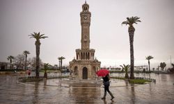 İzmir'e gökgürültülü sağanak uyarısı: 16 Eylül ilçe ilçe hava durumu
