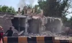 Pakistan’da Cuma kana bulandı: Bombalı saldırıda 15 can kaybı, onlarca yaralı