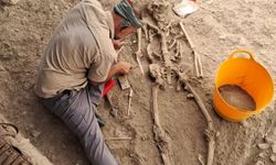 Acıpayam Yassıhöyük’te 1200 yıllık insan iskeleti bulundu