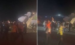AJet uçağında bomba ihbarı: Yolcular tahliye edildi
