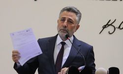 Bayraklı Belediyesinde operasyon: Eski başkan Serdar Sandal dâhil 45 gözaltı