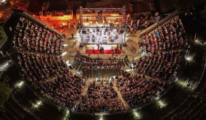 5 bin yıllık Metropolis’te büyüleyen gece: Bir Akdeniz Senfonisi