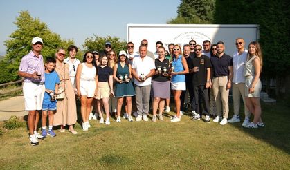 Kız öğrenciler yararına golf turnuvalı yaş günü