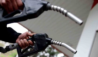 Resmi Gazete'de yayımlandı: Benzine zam geldi!