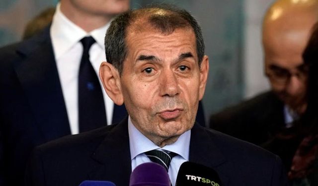 Dursun Özbek, listesini divan kuruluna teslim etti
