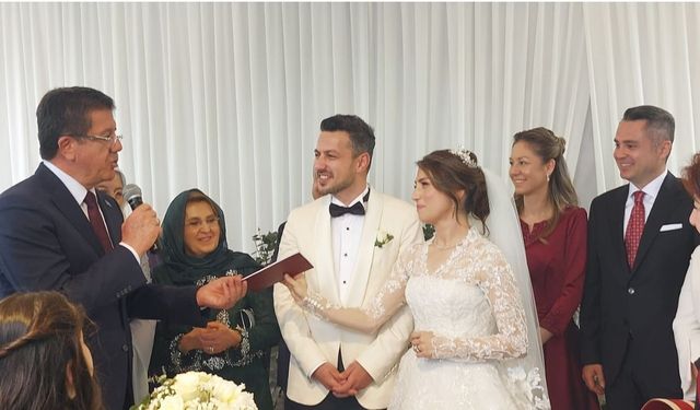 Denizli’de dikkat çeken nikâh! 41 şahit aynı anda sahneye çıktı