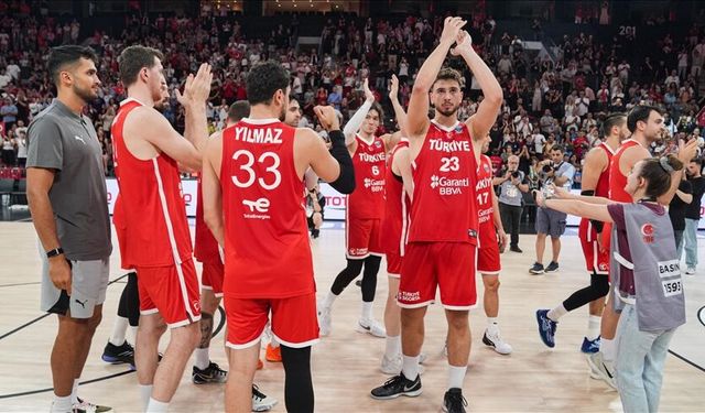 12 Dev Adam Ergin Ataman ile Dünya Kupası yolunda