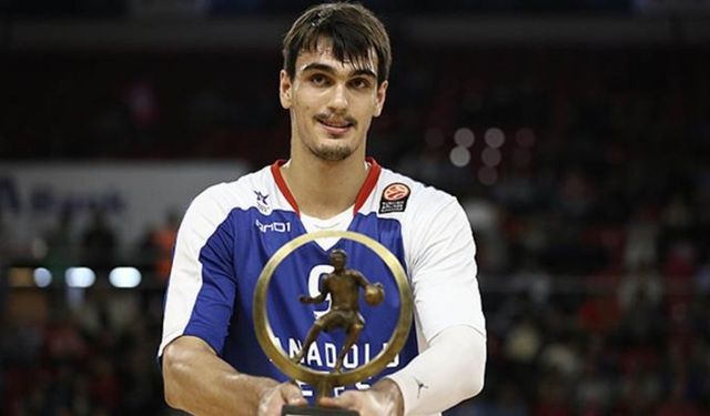 Harika çocuk Dario Saric Anadolu Efes'e geri döndü: Dario Saric kimdir?