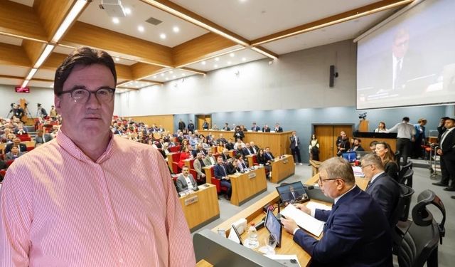 Siyaset bilimcisi istifaları yorumladı: Büyükşehirde ayrışma ihtimali dengeler değiştirir