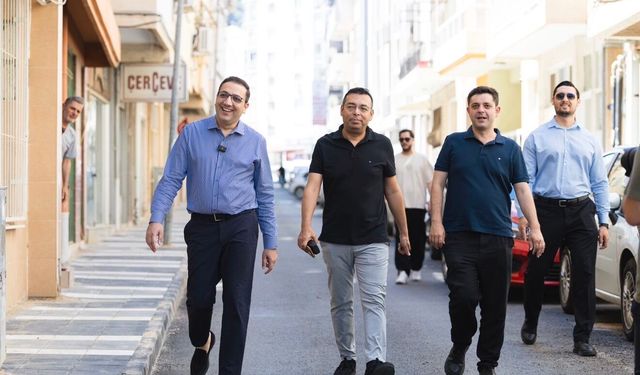 Balçova'da altyapısı tamamlanan sokaklar yeni asfaltla buluşuyor