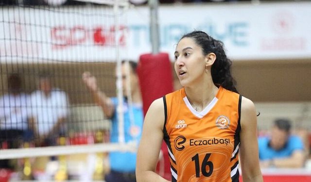 Aras Kargo Voleybol Takımı'na milli orta oyuncu!