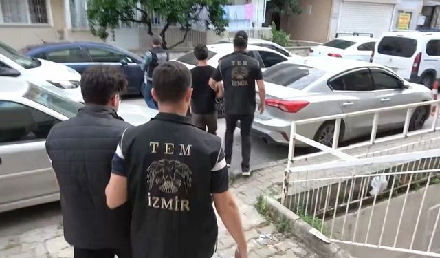 İzmir merkezli 'FETÖ' operasyonu: 41 kişi tutuklandı