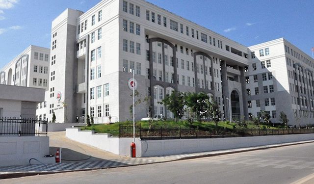 Kocaeli Gebze Adliyesi önünde silahlı saldırı!