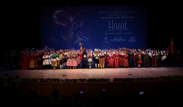 Denizli'de halk danslarının "Hasat"ı sahnede toplandı