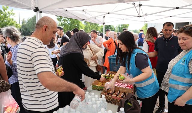 Menemen'de YKS'ye giren gençlere belediyeden tam destek