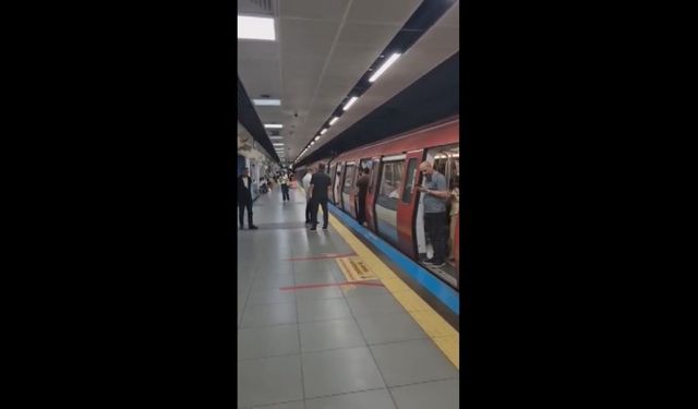 İstanbul'da Metro raydan çıktı!