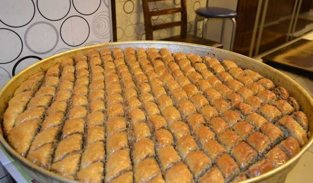 Coğrafi işaretli Tavas baklavasında üretim başladı