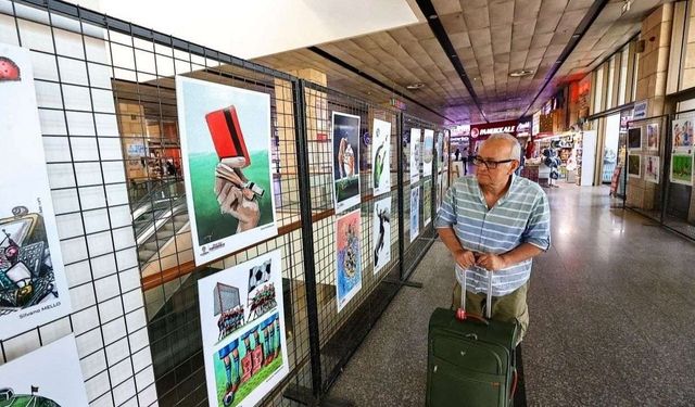Denizli Otogarı'nda Uluslararası Karikatür Sergisi