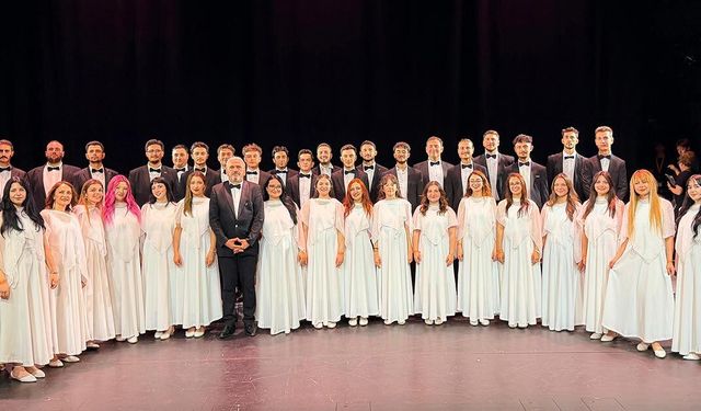 Pamukkale Üniversitesi Çoksesli Korosu Viyana’dan Birincilik İle Döndü