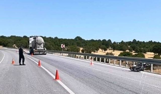 Kütahya Emet karayolunda beton mikseri ile motosiklet çarpıştı