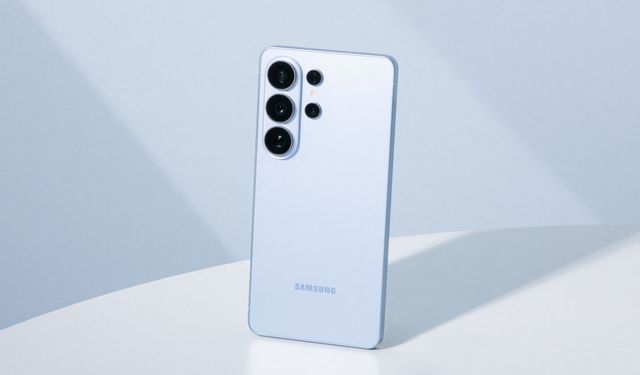 Samsung Galaxy S27 tasarımı sızdırıldı! Dıştan aynı kalan telefonda "içeriden" devrim mi geliyor?