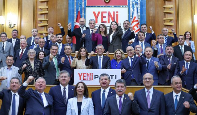YENİ Parti'den siyasette deprem etkisi! 8 günde toplanan rakam dudak uçuklattı...