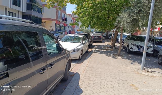 Akkonak Mahallesi’nde otopark sorunu büyüyor