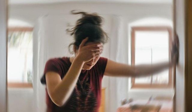 Ayağa kalkınca göz kararması neyin işareti? Uzman isimden dikkat çeken yorum