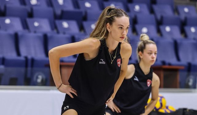 Denizli Büyükşehir Belediyespor Kadın Voleybol Takımı yeni sezonu açtı