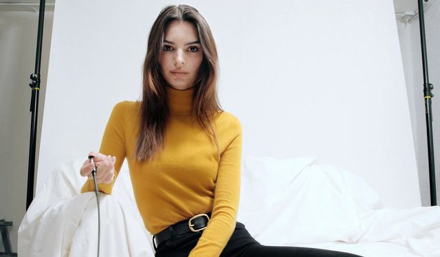Emily Ratajkowski yeni kitabı için milyon dolarlık anlaşma yaptı