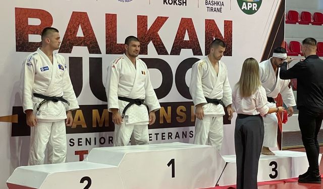 Manisalı Enes sakat sakat Balkan üçüncüsü oldu