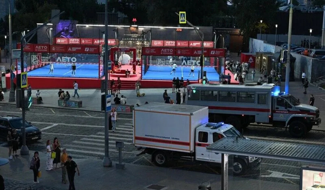 Moskova'da kafe yakınında patlama: Ölü ve yaralılar var!