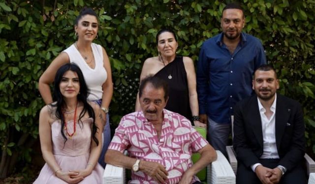İmparator Tatlıses’in mutlu günü