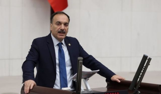 CHP listesinden seçilmişti! İzmir milletvekiline AK Parti rozeti