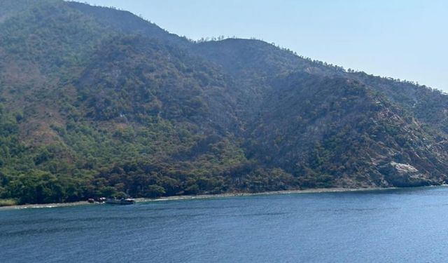 Marmaris’te ‘mavi vatan’dan ‘yeşil vatan’a köprü: Yangın kontrol altında!