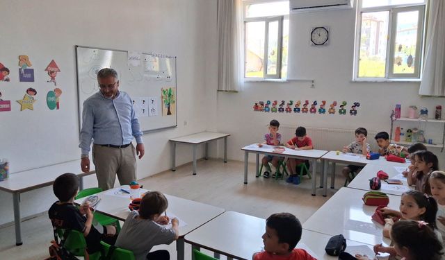 Müftü Güneş, yaz Kur’an kurslarını ziyaret etti
