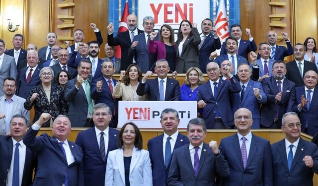 Yeni Parti milletvekillerinden Özgür Özel'in 'çerçeve yasa' kararına tam destek