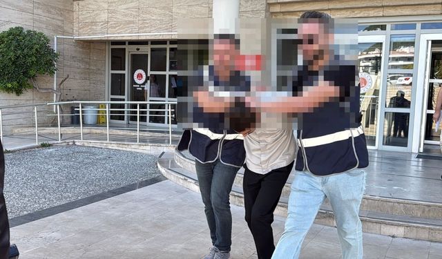 Atatürk büstünü yerinden söken şüpheli tutuklandı