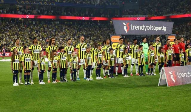 Fenerbahçe ile Eyüpspor karşı karşıya geliyor: Kadrolar açıklandı! Fenerbahçe ve Eyüpspor'un ilk 11'leri...