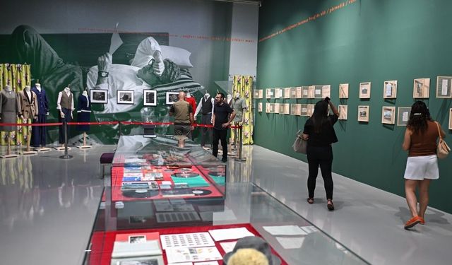 İZKİTAP ziyaretçilerine Kültürpark’ta sergi sürprizi