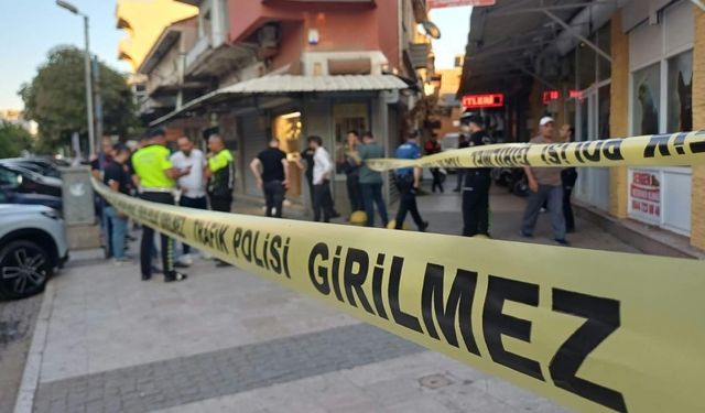 Manisa'da yüzünü maskeyle gizleyerek kuyumcuya giren şüpheli tutuklandı