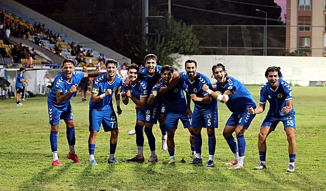 Menemen FK evinde Ankaraspor’u üç golle geçerek sezonun ilk galibiyetini aldı