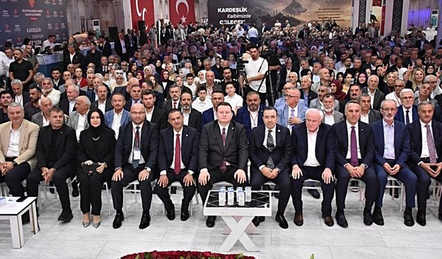 MHP Sakarya'da Oğuz Alkaş güven tazeledi