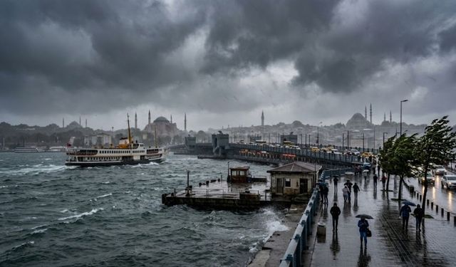 20 il için sarı alarm verildi: Denizde fırtına, karada kuvvetli sağanak