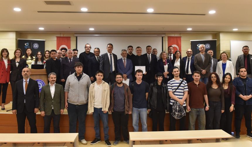 İzmir BİK’ten genç gazetecilere staj müjdesi