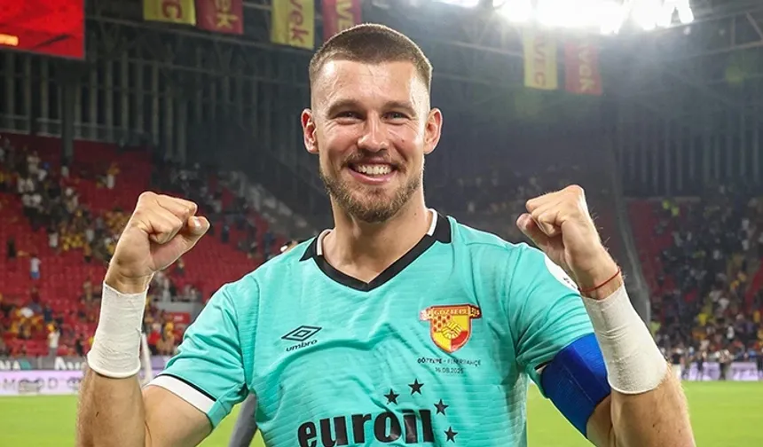 Göztepe kalecisi Mateusz Lis'in Süper Lig'de 100. maç heyecanı