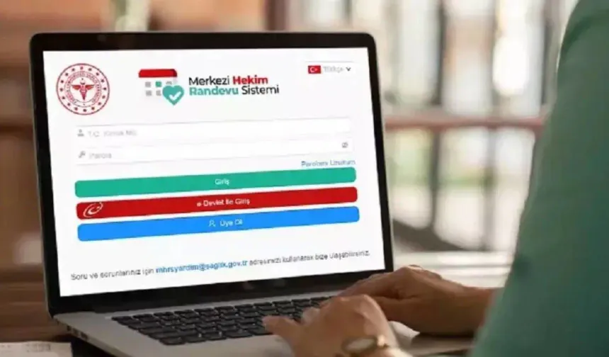 MHRS'de bekleyen hasta sayısı azalıyor