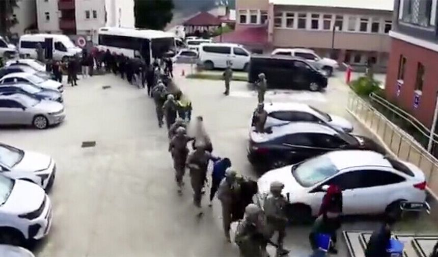 Organize suç örgütlerine yönelik 22 ildeki operasyonlarda 23 şüpheli tutuklandı