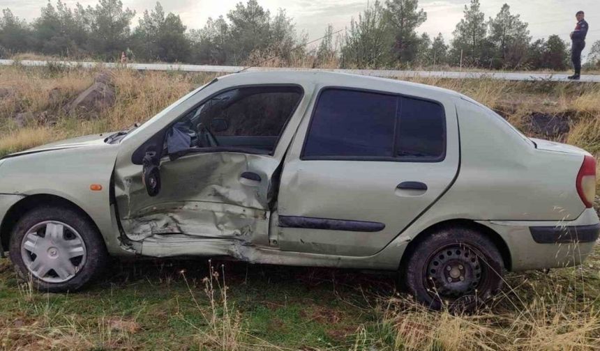 Uşak'taki kazada bebek dahil beş kişi yaralandı