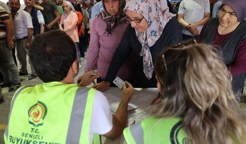 Denizli Büyükşehir’den 6 bin 317 yetiştiriciye yem desteği